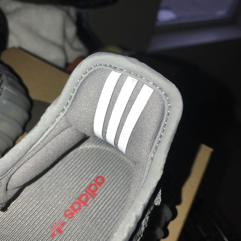 Size 9.5 Yeezy Beluga 2.9